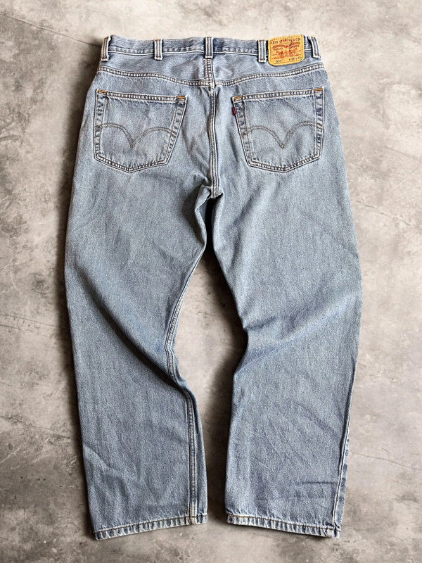 Vintage Levi’s 505 38”